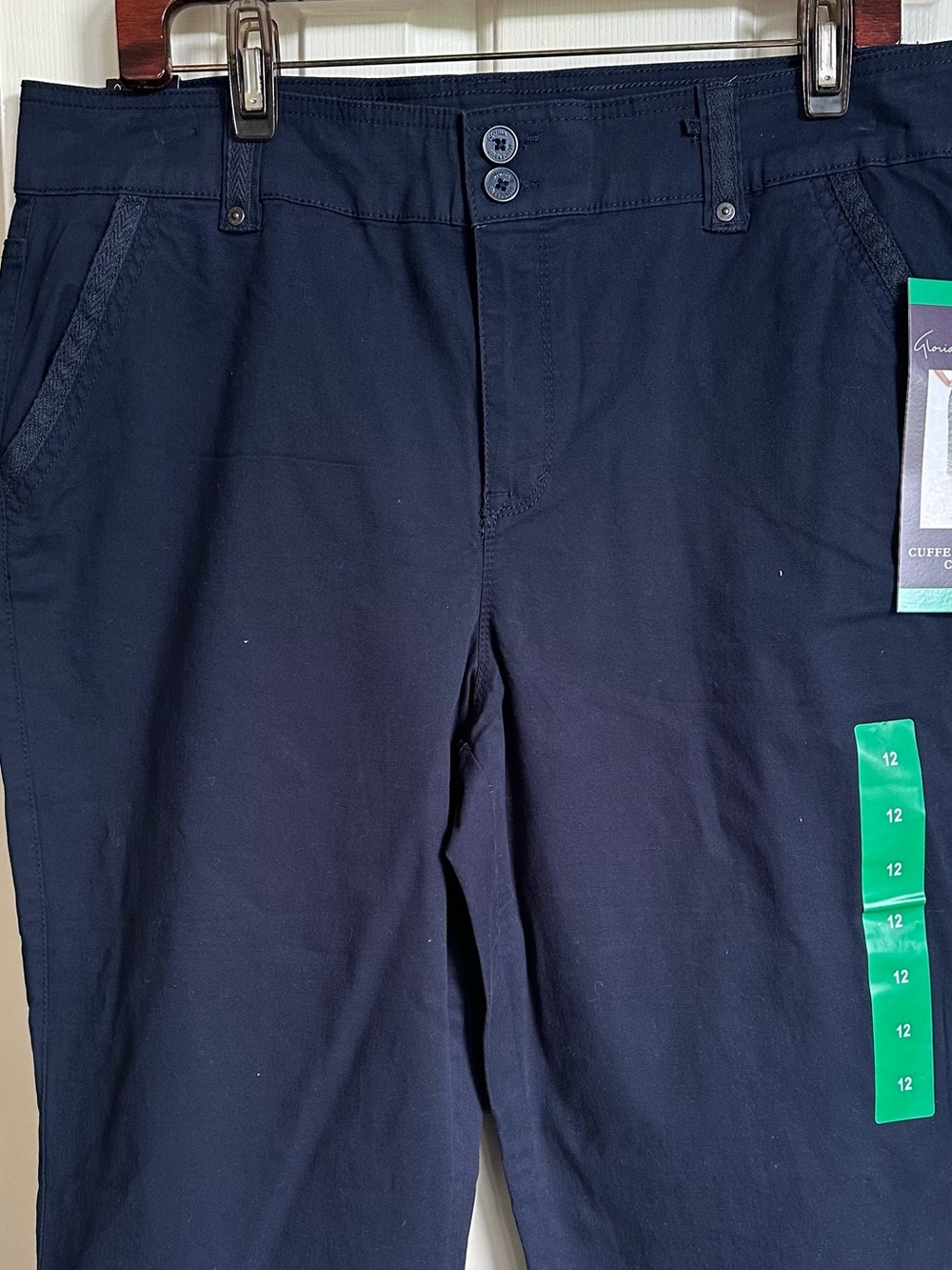 NWT Gloria Vanderbilt Blue Capris- Size 12 - Picture 2 of 8